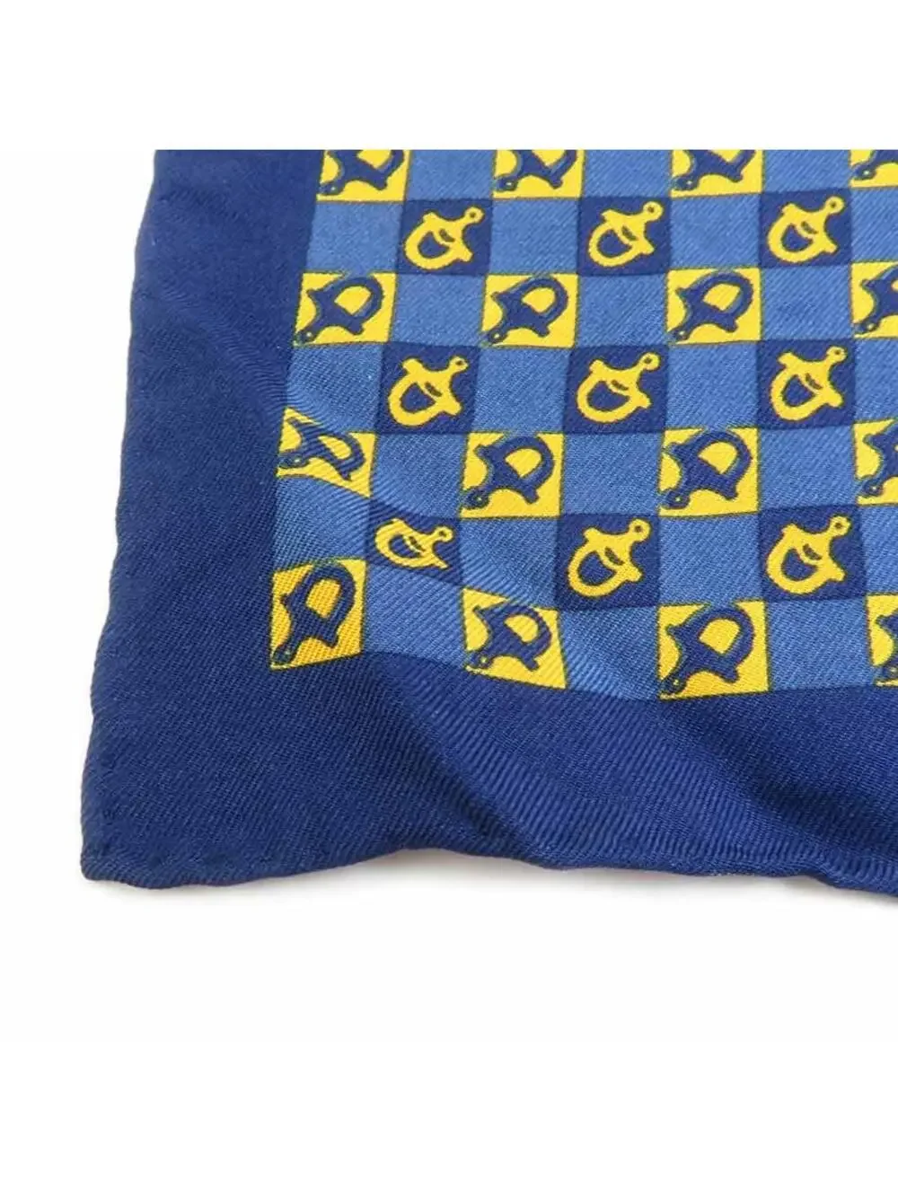 Auth Gucci Handkerchief Scarf #293949G83B
